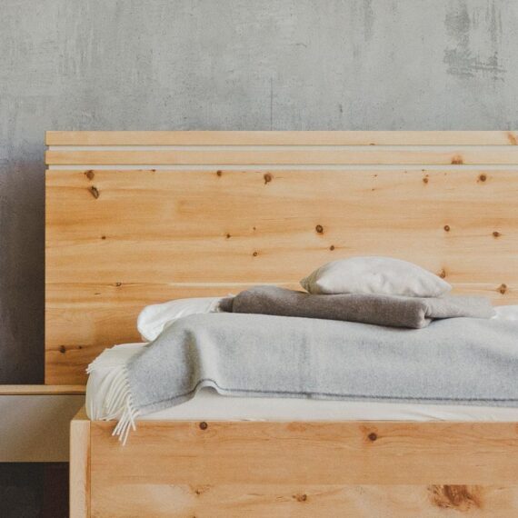 Bettrahmen Hochstadl